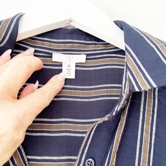 BNWT B.P. Navy Striped Button Down - Picture 7 of 8